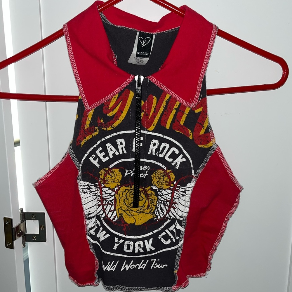 Windsor Muscle Tee